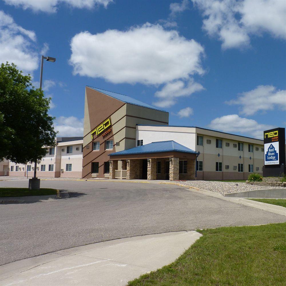 Red River Inn & Suites Фарго Экстерьер фото