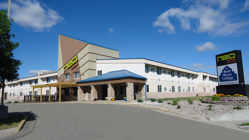 Red River Inn & Suites Фарго Экстерьер фото