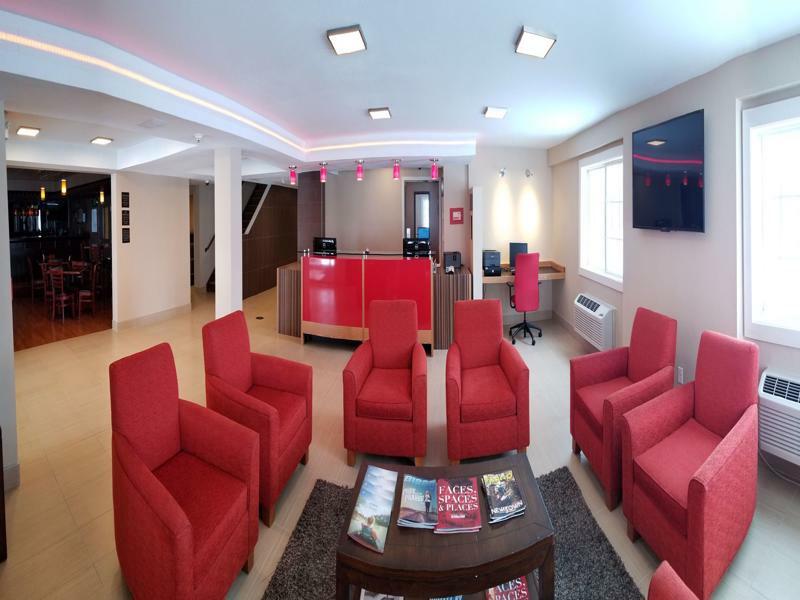 Red River Inn & Suites Фарго Экстерьер фото